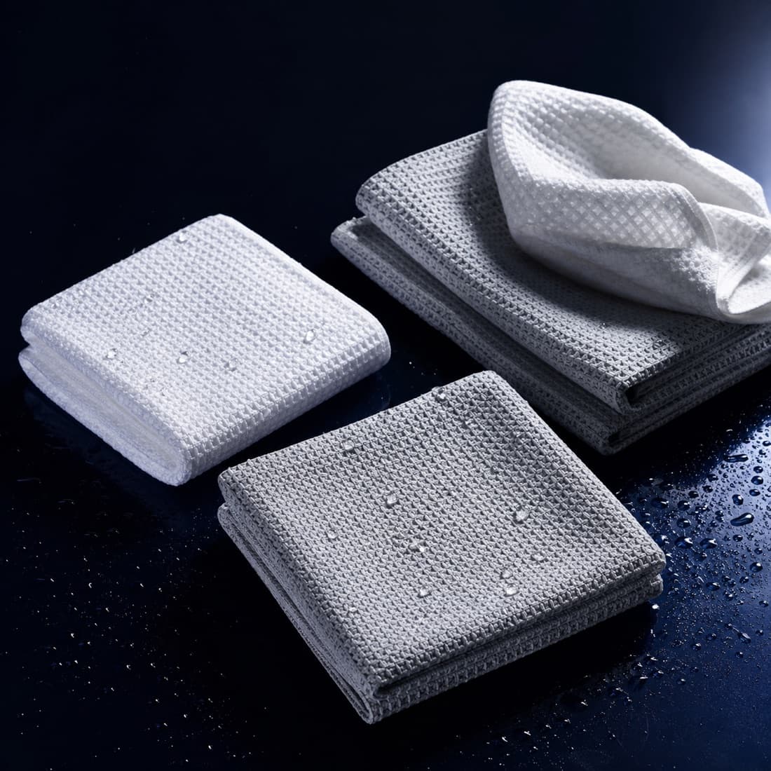 Glass Microfibre Towel 4-Pack — Flat waffle weave, no pile. Nothing left behind on the glass.